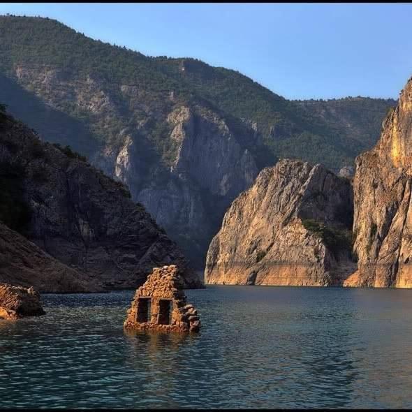 Apartment Holiday Lake - Piva 2022 Pluzine Bagian luar foto