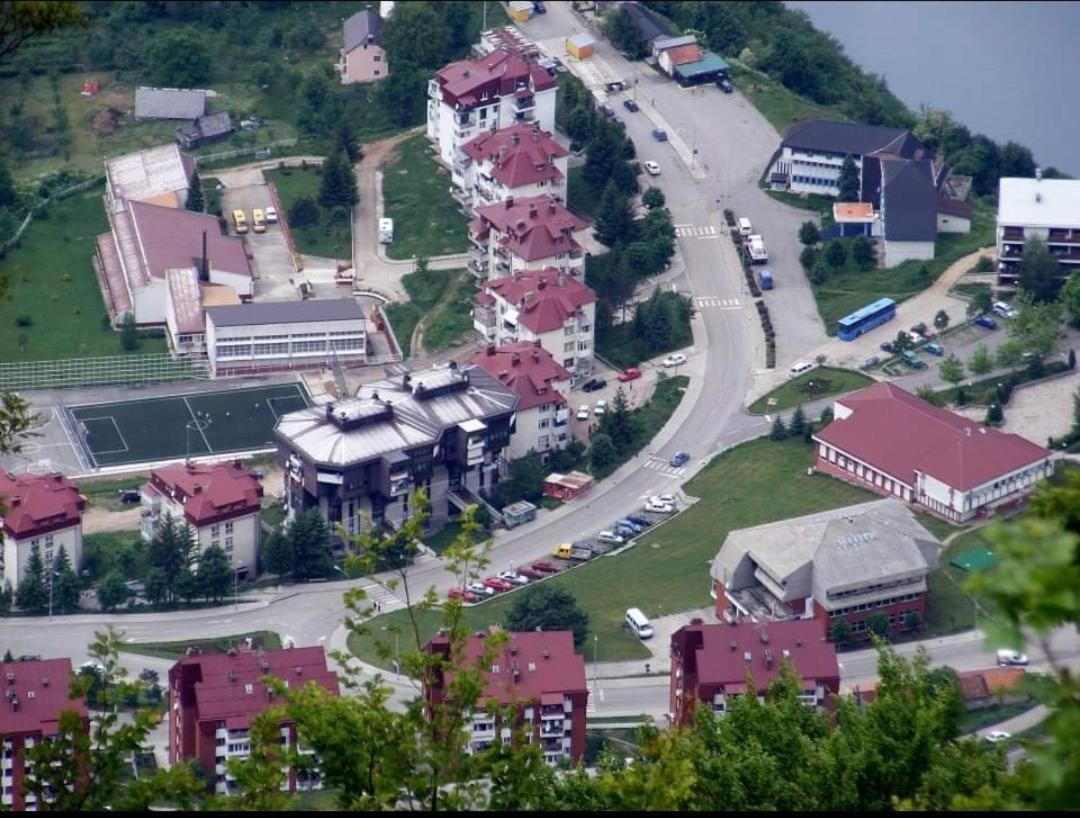 Apartment Holiday Lake - Piva 2022 Pluzine Bagian luar foto